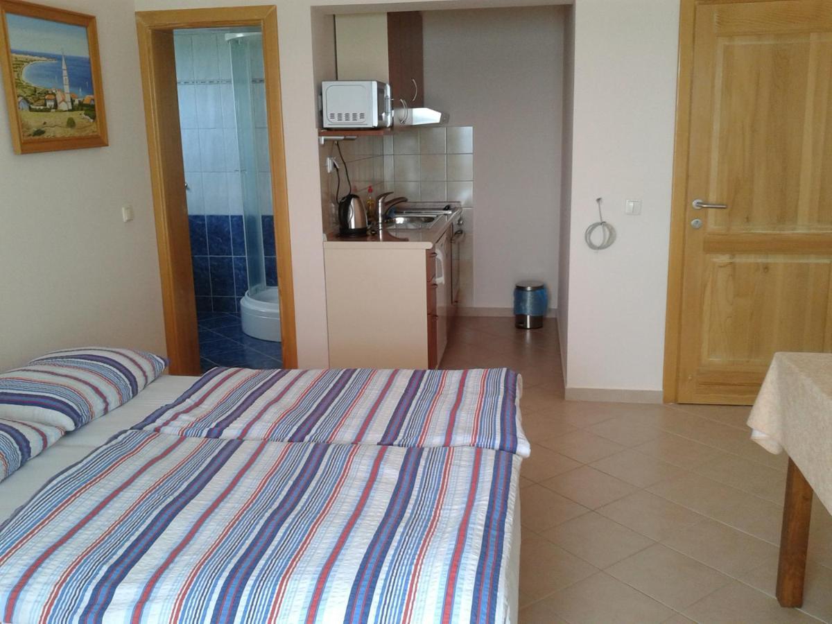 Apartments Delfini سفيتي فيليب ياكوف المظهر الخارجي الصورة